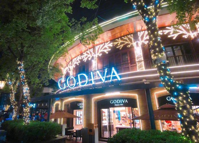 武汉夜生活江城风月传奇_武汉夜生活几点结束营业的_武汉夜生活推荐